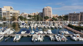 Beau T2 au calme avec parking sublime vue sur port